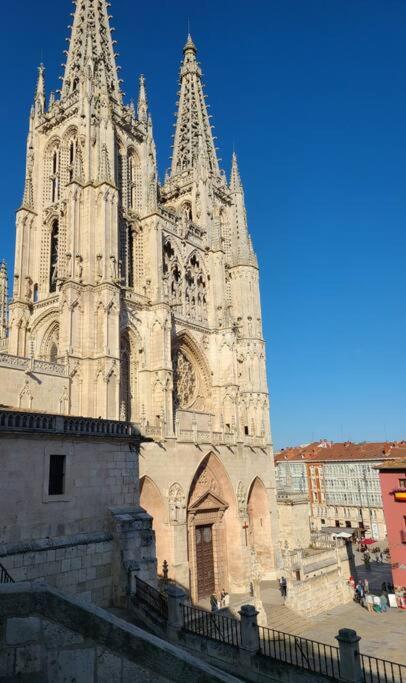 AtuaireHome La Catedral en el salón con parking incluido - Apartamento de 2 dormitorios - 21