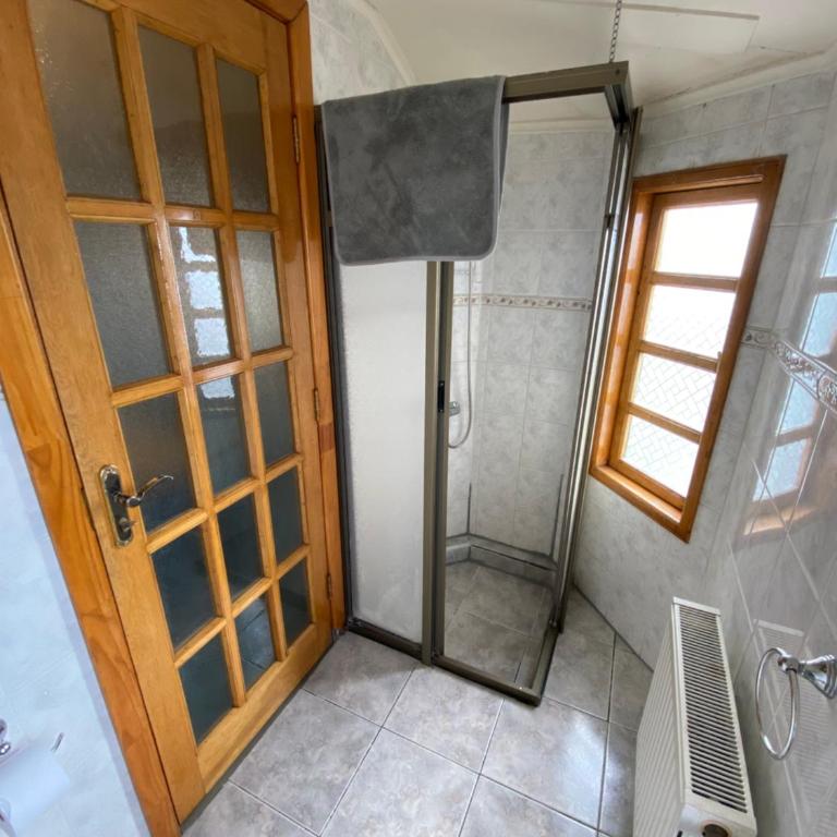Kawi Hotel - Double Room with Private Bathroom - 6