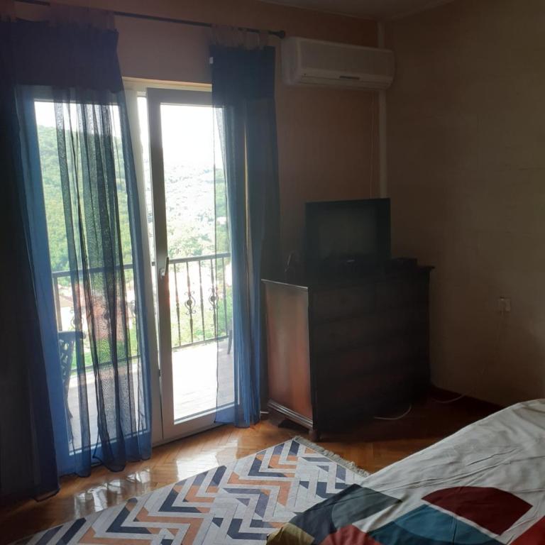 Guest House Cvoro - Double Room with Shared Bathroom - 13