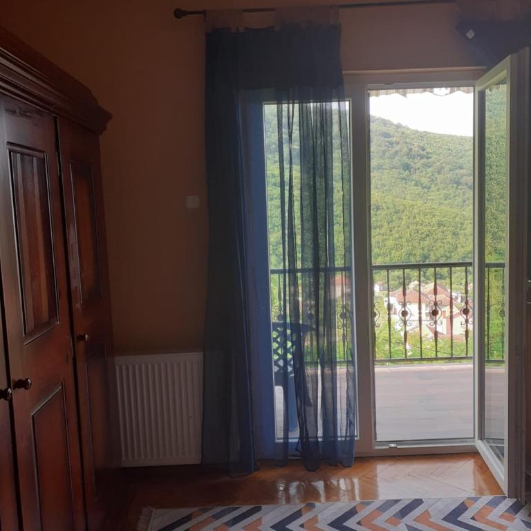 Guest House Cvoro - Double Room with Shared Bathroom - 12