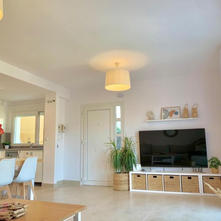 Adosado con piscina a 5 minutos de la playa - Villa - 34