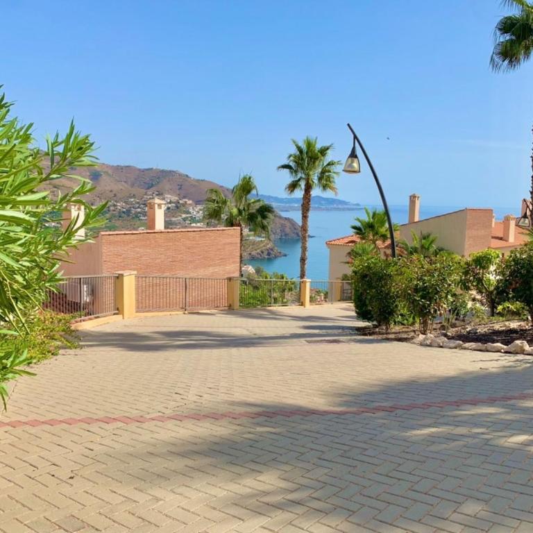 Adosado con piscina a 5 minutos de la playa - Villa - 37