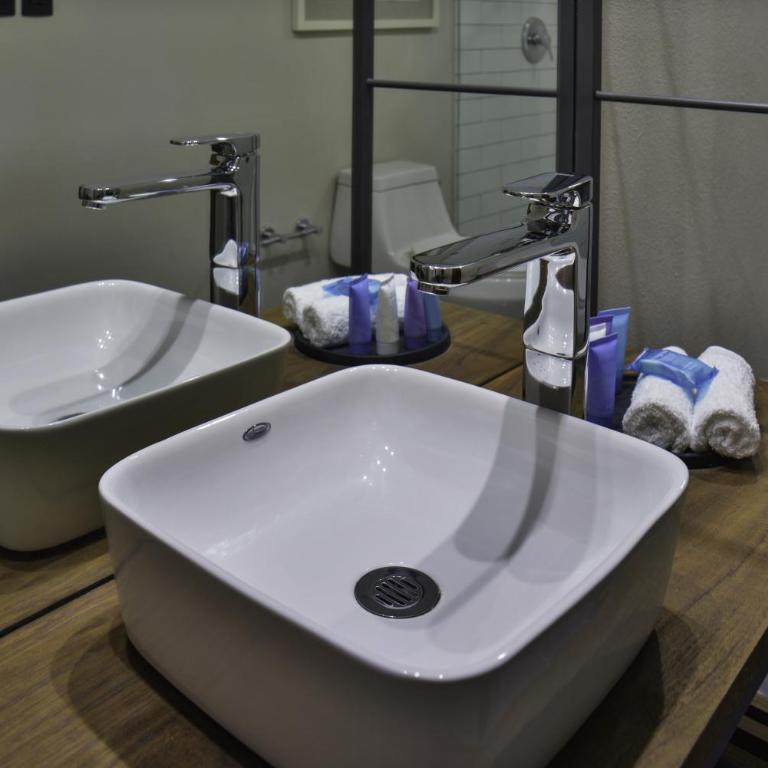 Hotel Criol - Standard Queen Room - 4