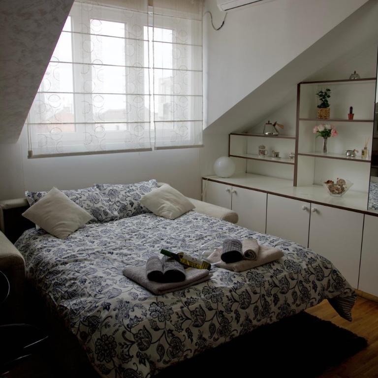 TRIANGLE CITY Apartment 1 - One-Bedroom Apartment - 14