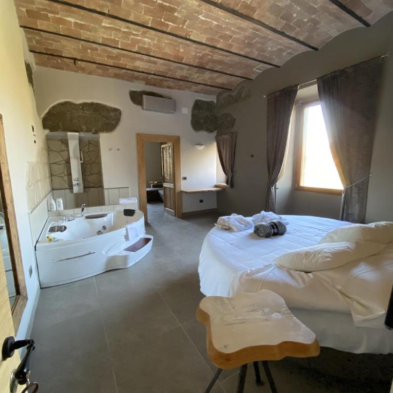 Villa Paladini - Suite Lit King-Size avec Baignoire Spa - 6
