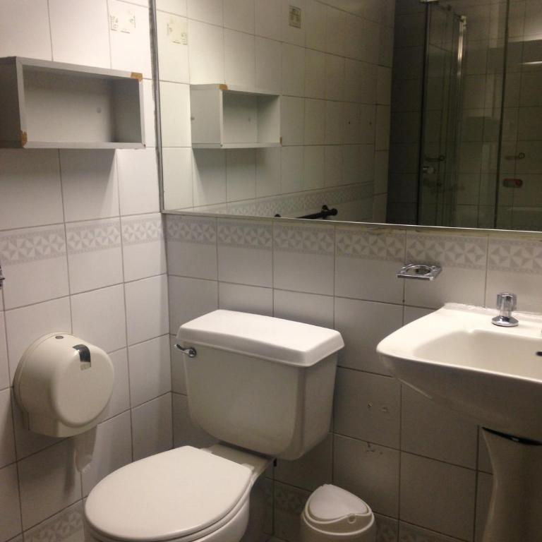 Hotel La Castellana - Habitación Doble con baño privado - 11