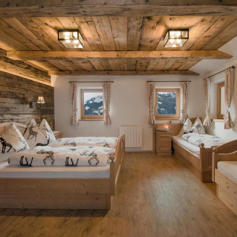 Chalet in Hollersbach near Kitzbühel Ski Lift - Ferienhaus mit 3 Schlafzimmern - 4