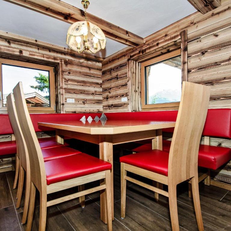 Chalet in Hollersbach near Kitzbühel Ski Lift - Ferienhaus mit 3 Schlafzimmern - 4