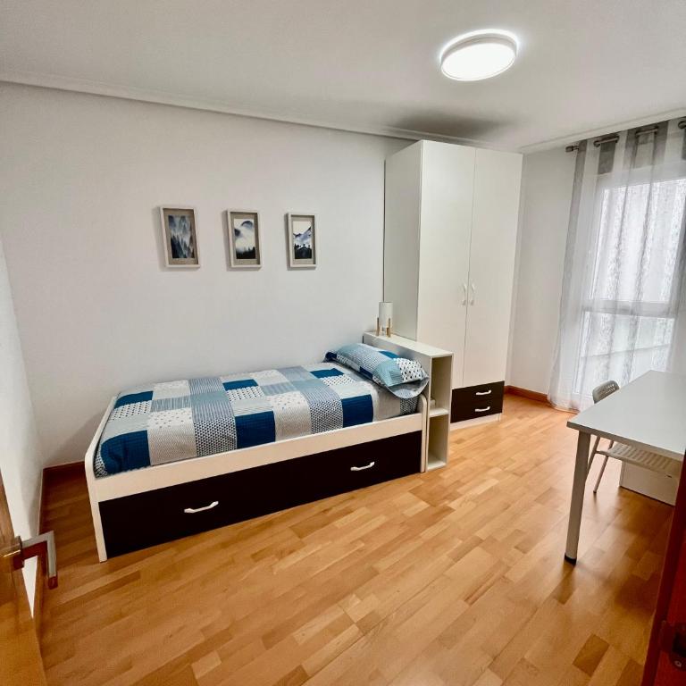 AtuaireHome La Catedral en el salón con parking incluido - Apartamento de 2 dormitorios - 12