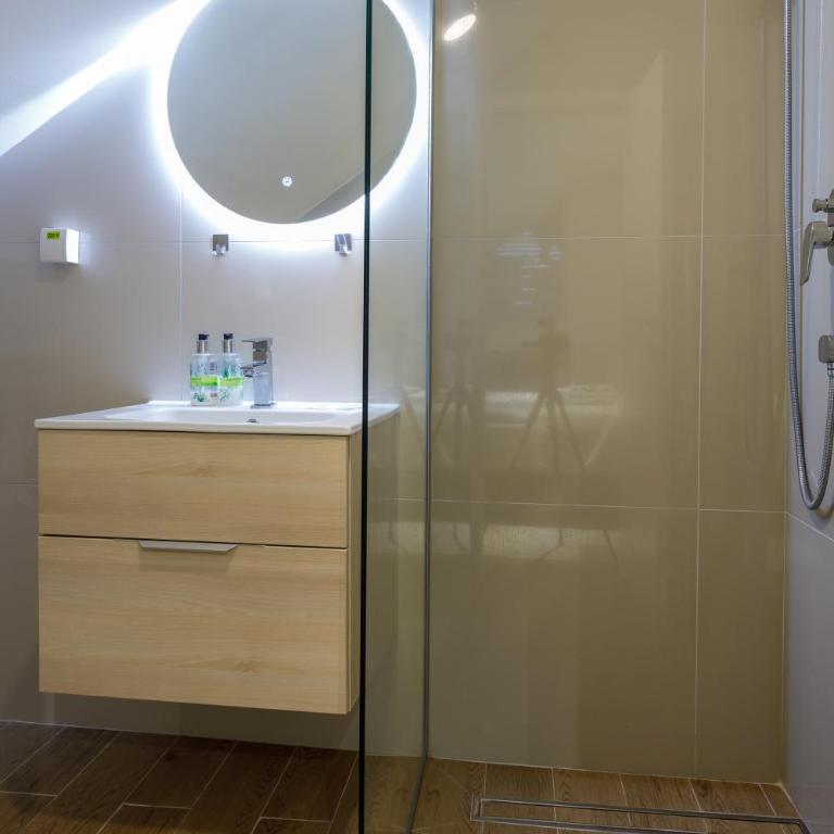 MyHome2 - Two-Bedroom Apartment - 14