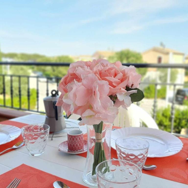 R19 - Bilocale in residence con piscine - One-Bedroom Apartment - 9