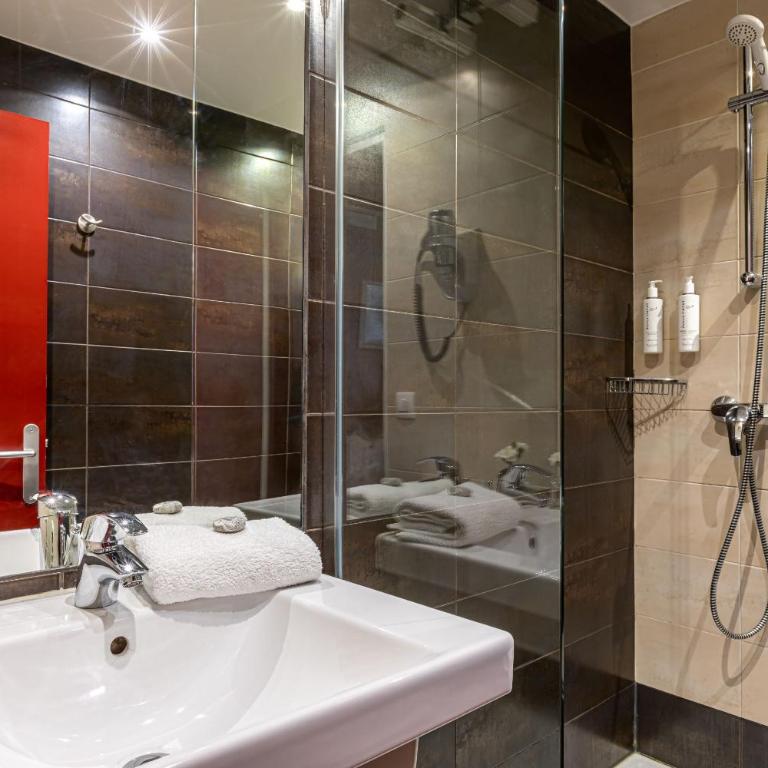 Hotel Ariane Montparnasse by Patrick Hayat - Chambre Double Classique - 9