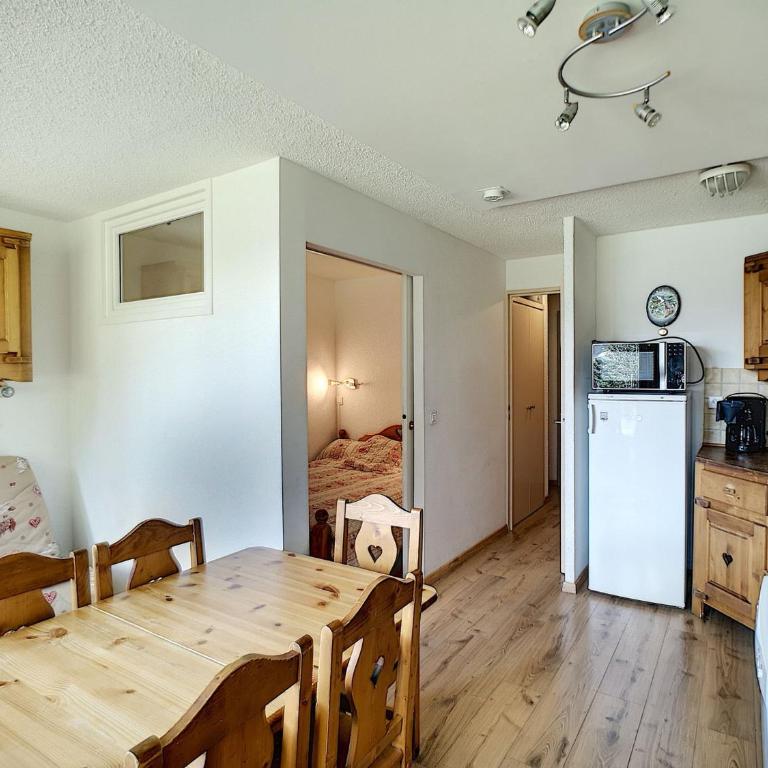 2 Pièces Cabine 6 Pers, Ski aux Pieds, Animaux Admis, Parking - Apartamento de 1 dormitorio - 1