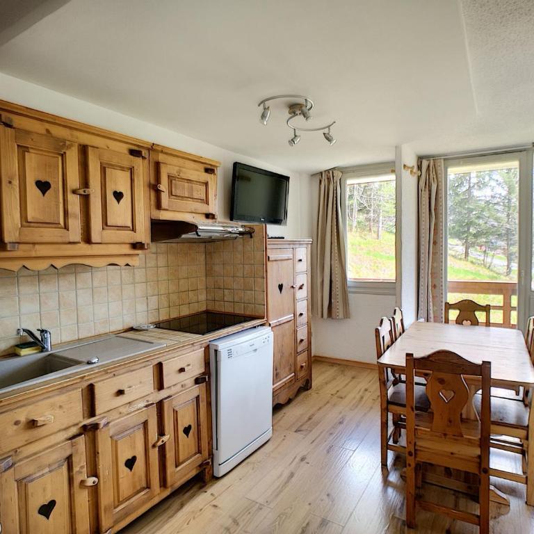 2 Pièces Cabine 6 Pers, Ski aux Pieds, Animaux Admis, Parking - Apartamento de 1 dormitorio - 6