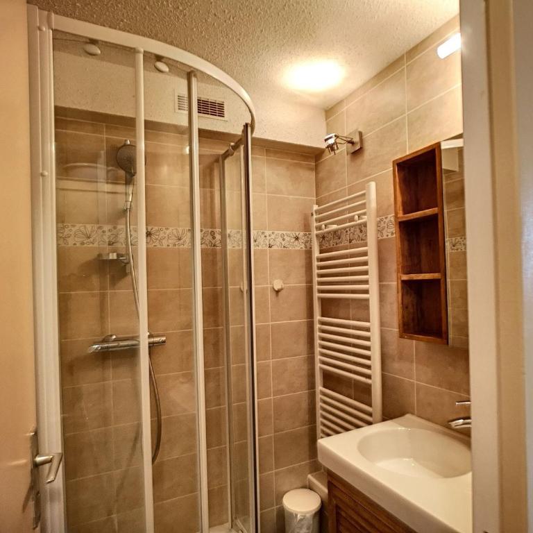 2 Pièces Cabine 6 Pers, Ski aux Pieds, Animaux Admis, Parking - Apartamento de 1 dormitorio - 12