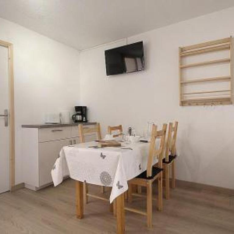 Beau 2P pour 5 pers, rénové, ski aux pieds, parking gratuit - FR-1-178-343 - Apartment (5 Erwachsene) - 5