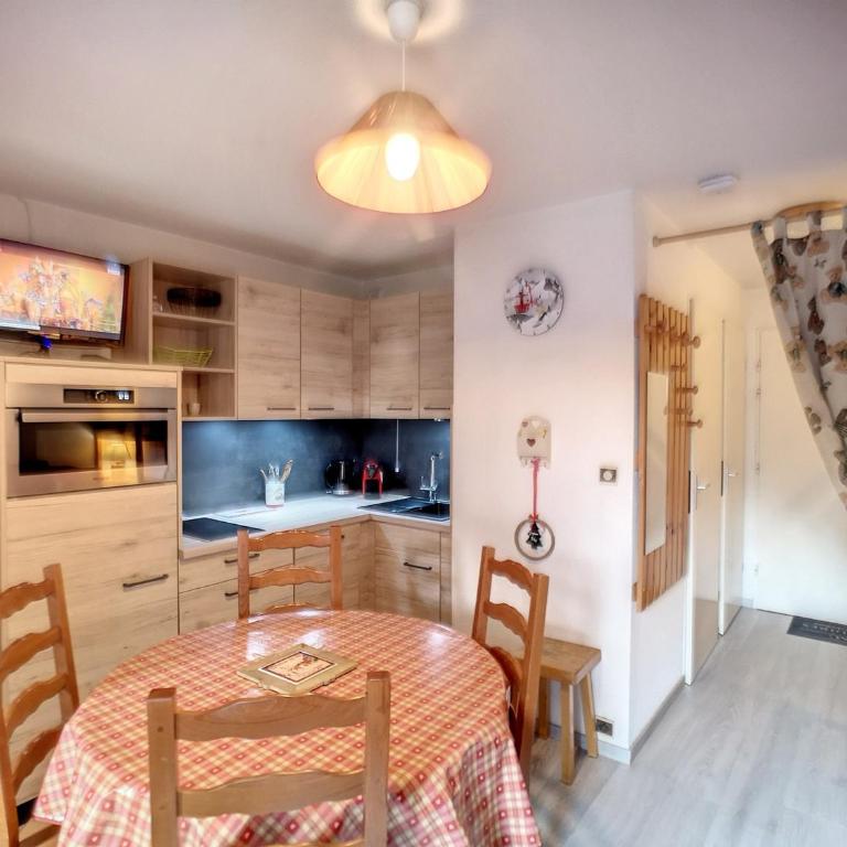 Appartement 2 pièces 4 couchages, ski aux pieds, 1 chambre - Apartment mit 1 Schlafzimmer - 4