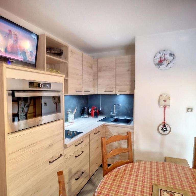 Appartement 2 pièces 4 couchages, ski aux pieds, 1 chambre - Apartment mit 1 Schlafzimmer - 5