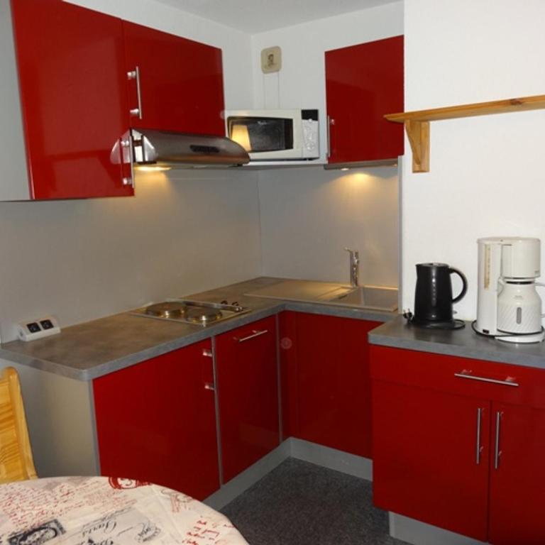 Studio cabine aux Menuires, 4 pers, ski aux pieds, pied des pistes - FR-1-178-101 - Studio - 4