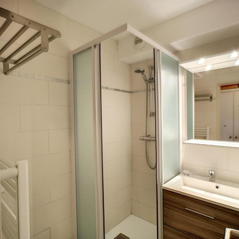 2 pièces + cabine rénové, 6 pers, ski aux pieds - FR-1-178-172 - Appartement (6 Adultes) - 12