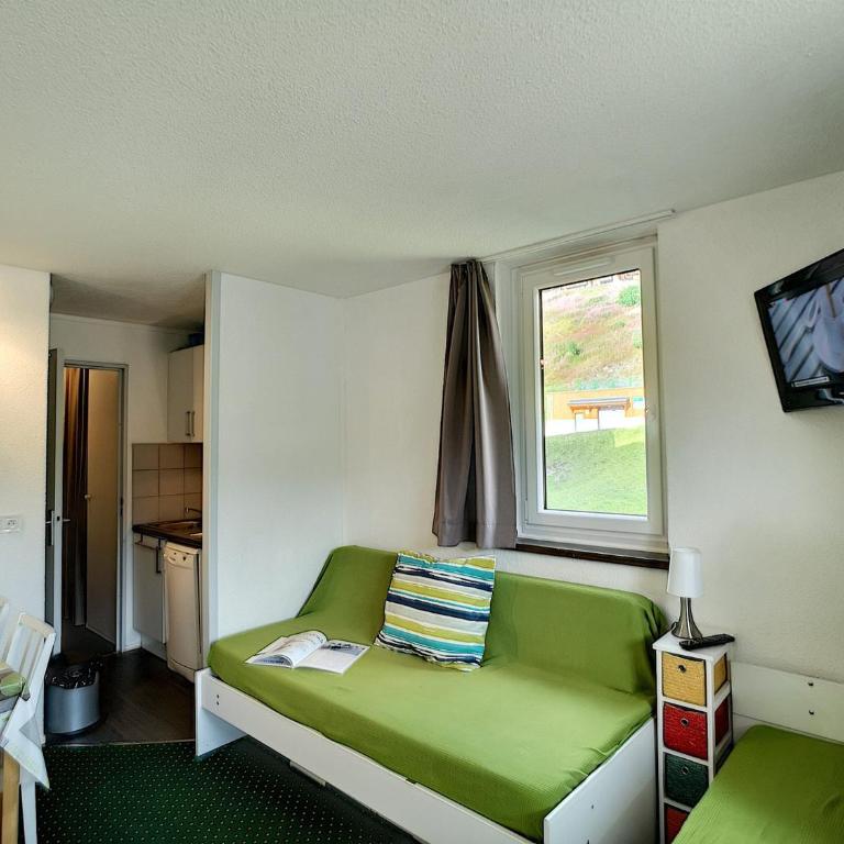 2 pièces 4 pers, balcon sud, parking, Les Menuires - Appartement 1 Chambre - 4