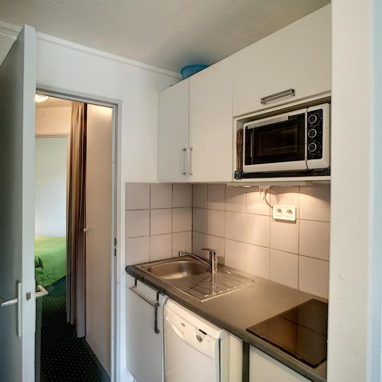 2 pièces 4 pers, balcon sud, parking, Les Menuires - Appartement 1 Chambre - 5