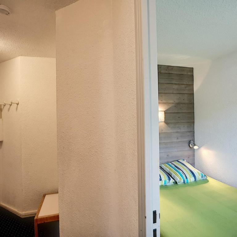 2 pièces 4 pers, balcon sud, parking, Les Menuires - Appartement 1 Chambre - 6