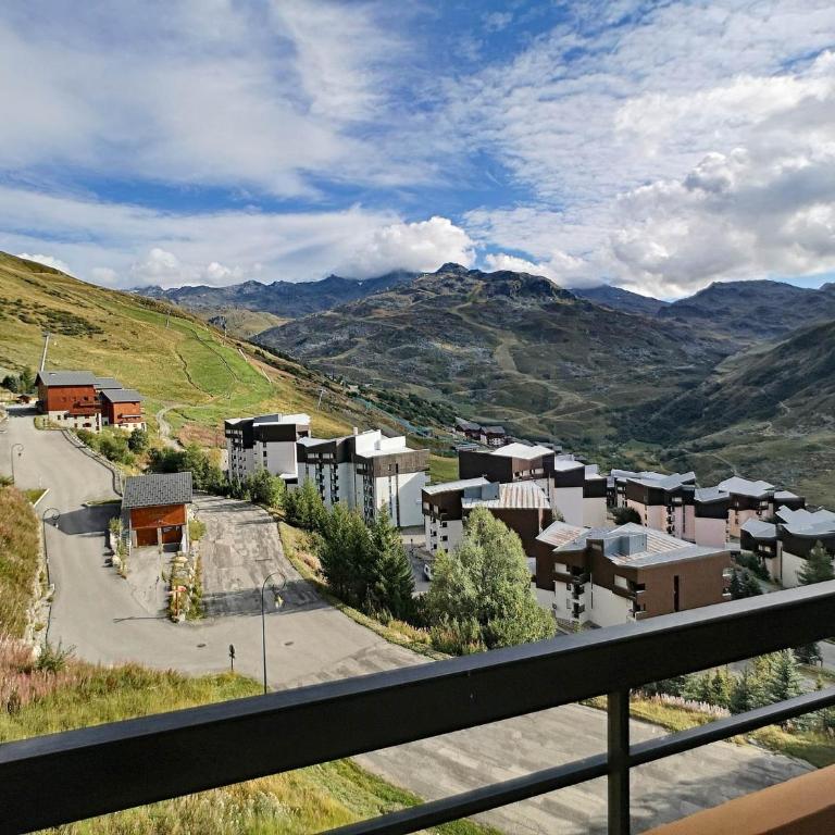 2 pièces 4 pers, balcon sud, parking, Les Menuires - Appartement 1 Chambre - 12