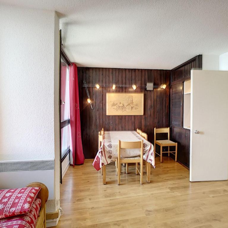 2 pièces rénové, au pied des pistes, pour 6 pers, Les Menuires - Apartment mit 1 Schlafzimmer - 3