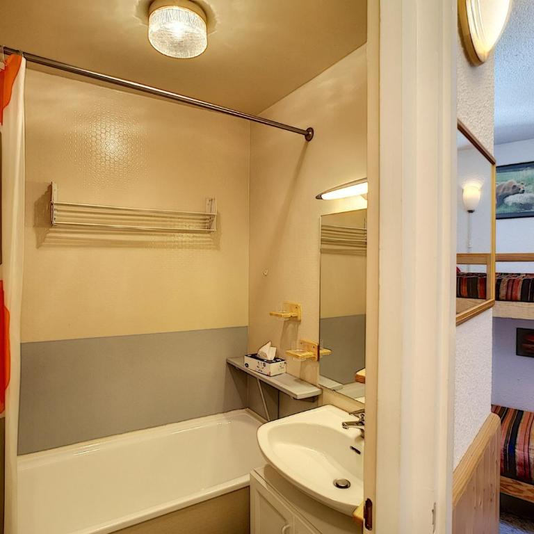 Les Menuires: 2 pièces, 6 pers, sud, wifi, animaux admis - FR-1-178-75 - Apartment (6 Erwachsene) - 6