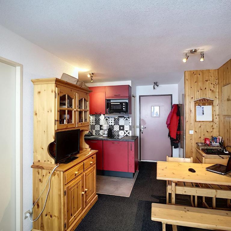 Les Menuires : 2 pièces, 4 pers, ski aux pieds, wifi, parking gratuit - Apartamento de 1 dormitorio - 1