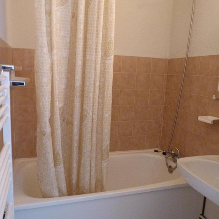 Les Menuires : 2 pièces, 4 pers, ski aux pieds, wifi, parking gratuit - Apartamento de 1 dormitorio - 5
