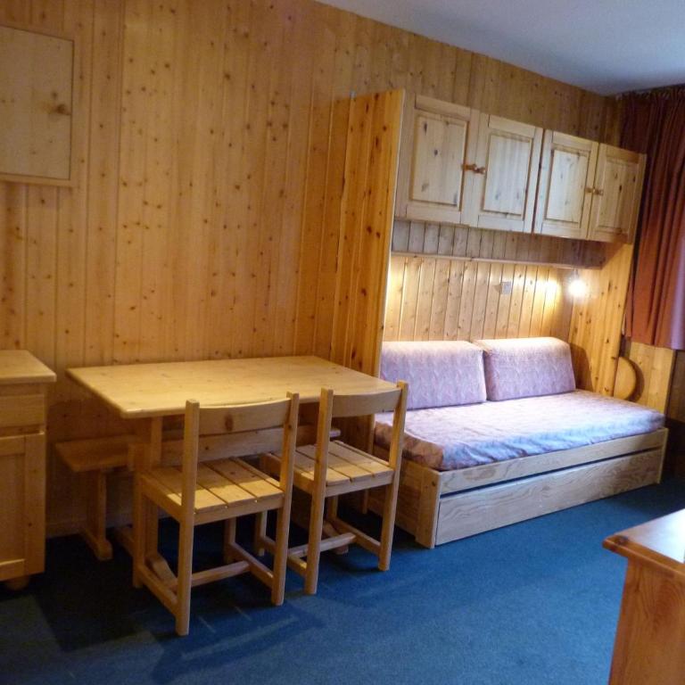 Les Menuires : 2 pièces, 4 pers, ski aux pieds, wifi, parking gratuit - Apartamento de 1 dormitorio - 7