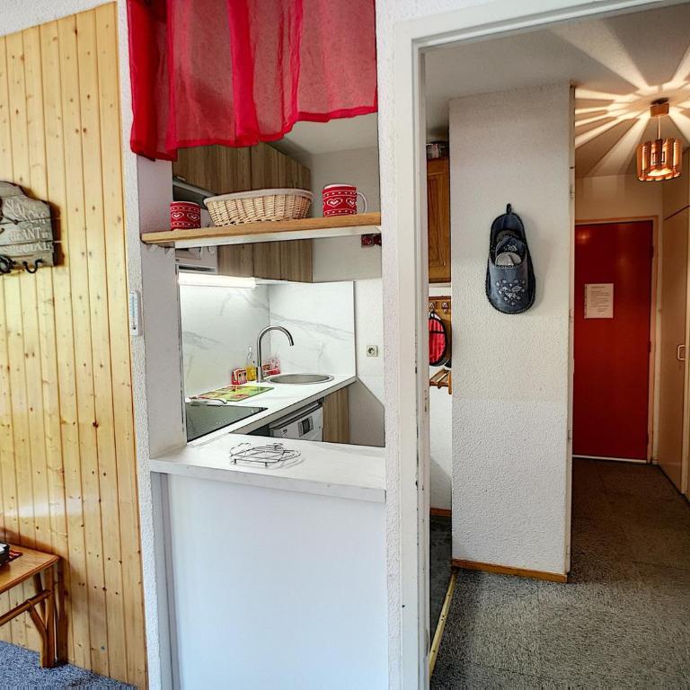 Les Menuires: Appartement 3 pièces, 6 pers, animaux admis - Two-Bedroom Apartment - 7
