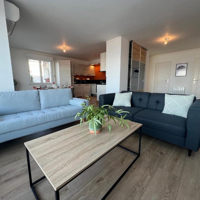 Léman Panoramique avec terrasse à deux pas du centre-ville - Three-Bedroom Apartment - 15