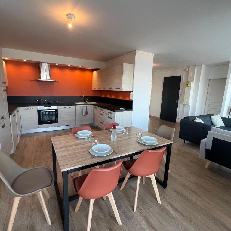 Léman Panoramique avec terrasse à deux pas du centre-ville - Three-Bedroom Apartment - 19