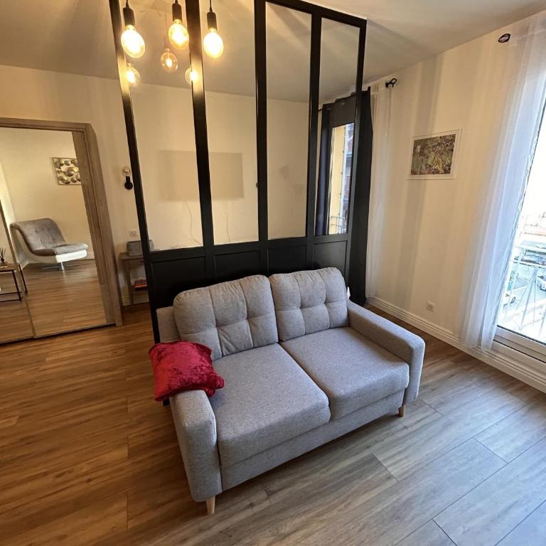 Le Verlaine, studio en centre ville à deux minutes des plages - Studio - 7