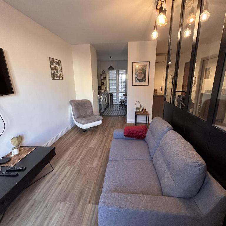 Le Verlaine, studio en centre ville à deux minutes des plages - Studio - 11