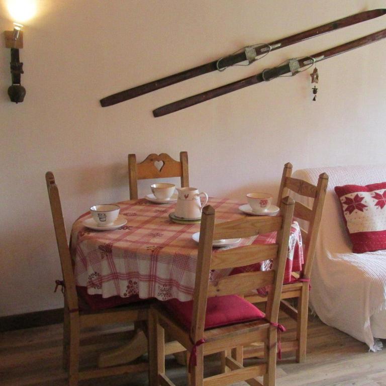 Appartement cosy, proche des pistes, stationnement, balcon, TV, et équipement cuisine complet - FR-1-623-167 - Apartamento (6 adultos) - 6