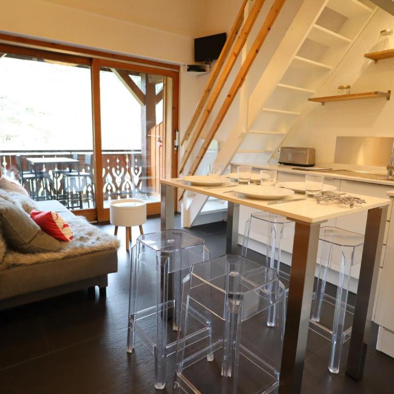 Appartement rénové aux Gets, proche centre et télécabines, 1 chambre + mezzanine, parking inclus - FR-1-623-54 - Studio - 4
