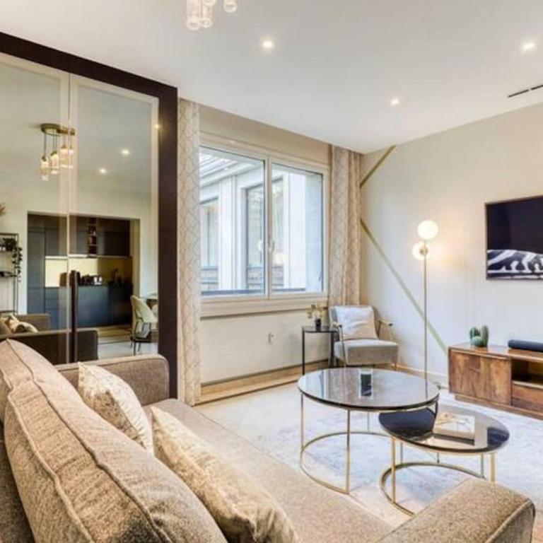 Montaigne Executive Suite - Two-Bedroom Apartment - 18