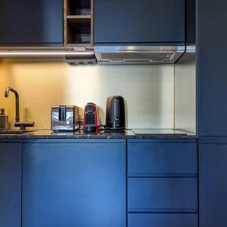 Montaigne Executive Suite - Two-Bedroom Apartment - 30