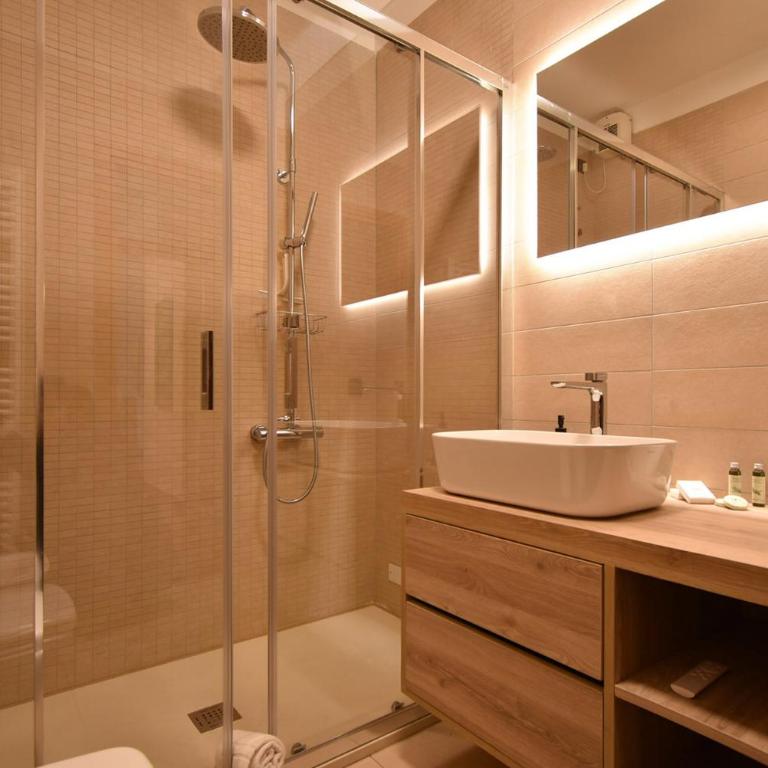 Welc-om Padova Business Luxury Terrace Free Parking - Two-Bedroom Apartment - 27