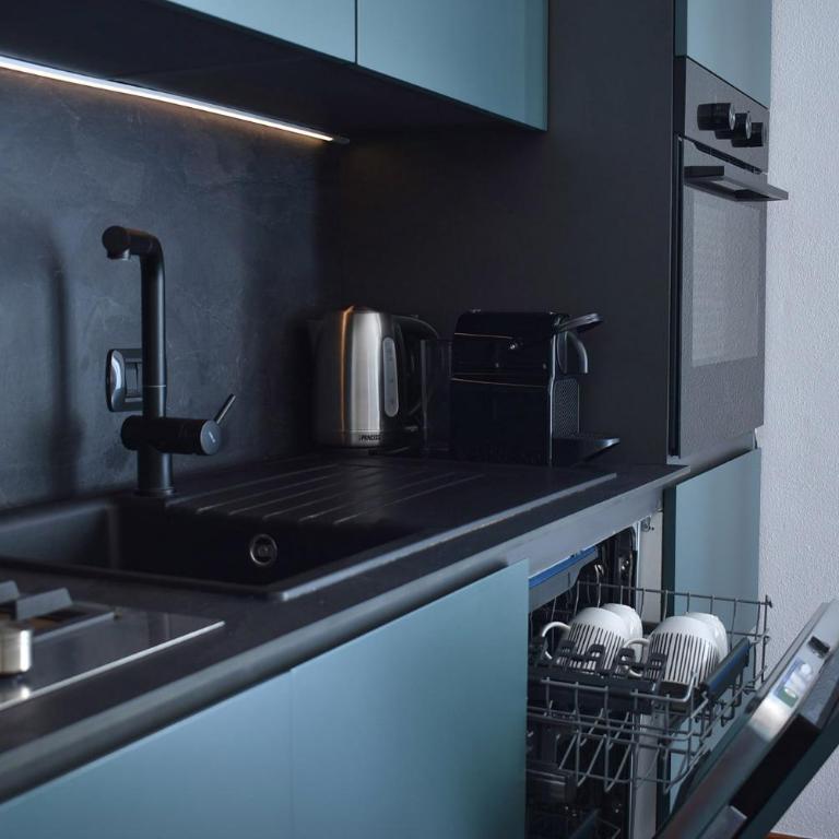 Welc-om Padova Business Luxury Terrace Free Parking - Two-Bedroom Apartment - 31