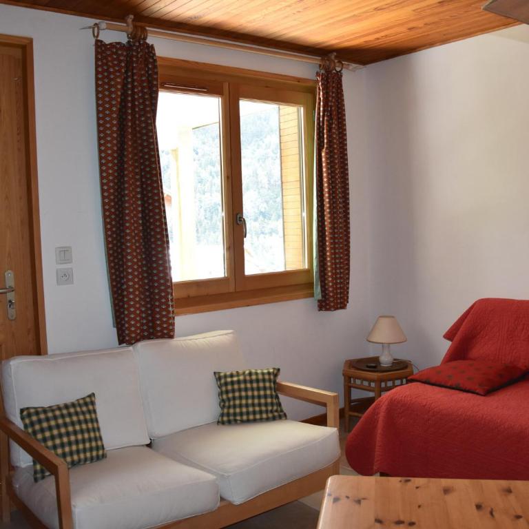 Agréable rez de jardin dans chalet avec animaux admis, pour 3 personnes - FR-1-464-183 - Appartement 2 Chambres - 1