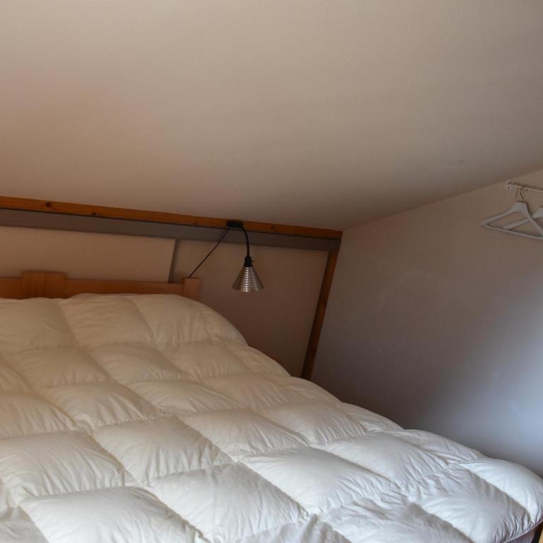 Appartement 4 pièces ensoleillé, balcon sud, près du téléphérique - FR-1-464-193 - Three-Bedroom Apartment - 4