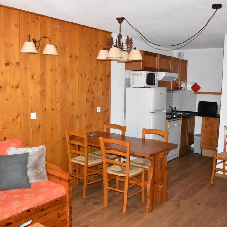 Appartement cosy proche centre 4 pers, balcon lumineux - FR-1-464-200 - Apartment - 3