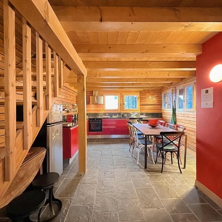 Hakuna Matata - Family Apt - 4 Vallées - Swiss Alps - Apartment - 3