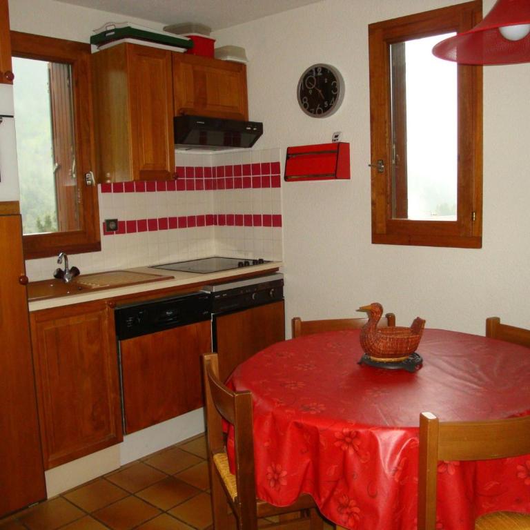 Duplex ensoleillé avec piscine, proche pistes, balcon sud - FR-1-464-34 - Appartement 2 Chambres - 2