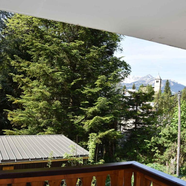 Appartement spacieux avec grande terrasse et parking à Champagny-en-Vanoise - FR-1-464-37 - Appartement 3 Chambres - 12
